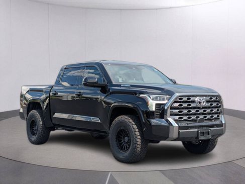 Used 2025 Toyota Tundra Platinum AWD/4WD image 10