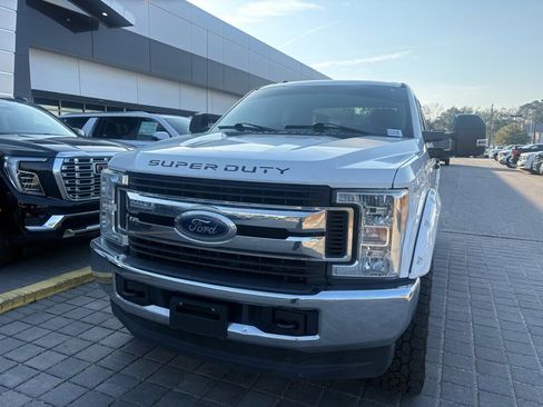 Used 2017 Ford F250 XLT image 8