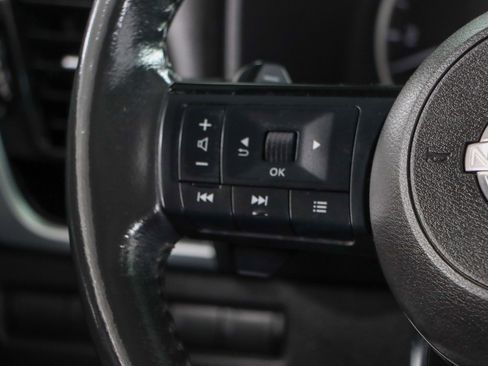 Used 2022 Nissan Rogue SL w/ SL Premium Package image 13