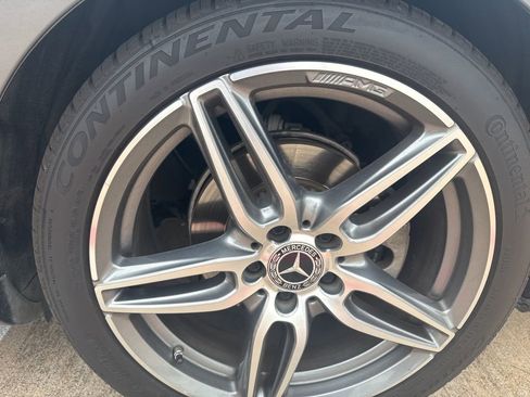 Used 2019 Mercedes-Benz E 300 image 20