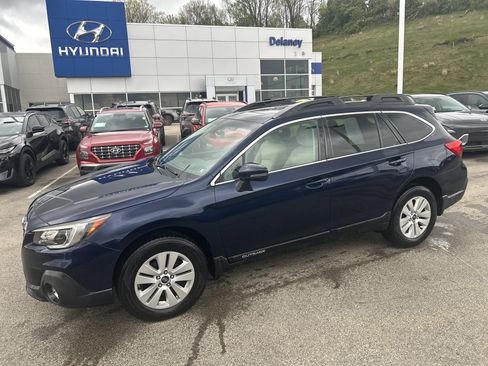 Used 2018 Subaru Outback 2.5i Premium AWD/4WD image 26