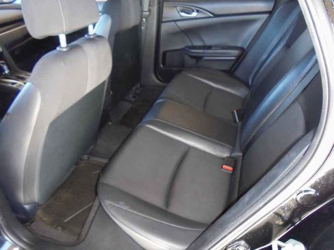 Used 2019 Honda Civic Sport image 9