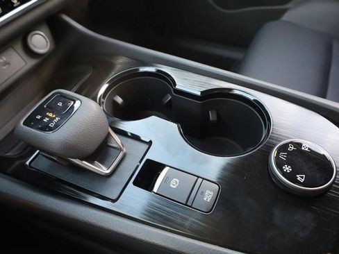 New 2026 Nissan Rogue SV AWD/4WD image 17