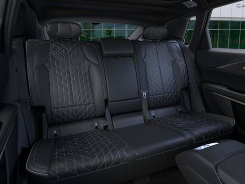 New 2026 Cadillac Lyriq V w/ Exterior Carbon Fiber Package AWD/4WD image 17