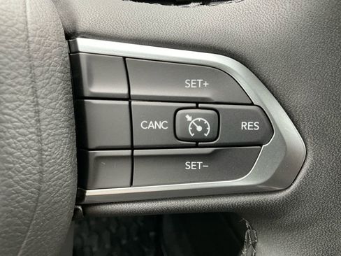 New 2026 Jeep Compass Latitude image 34