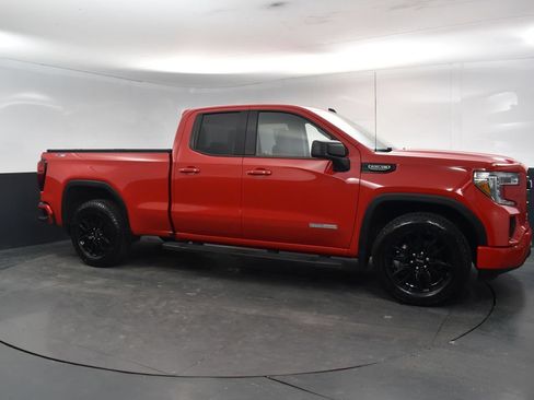Used 2022 GMC Sierra 1500 Elevation w/ X31 Off-Road Package AWD/4WD image 7