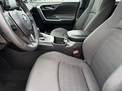 Used 2022 Toyota RAV4 SE AWD/4WD image 12