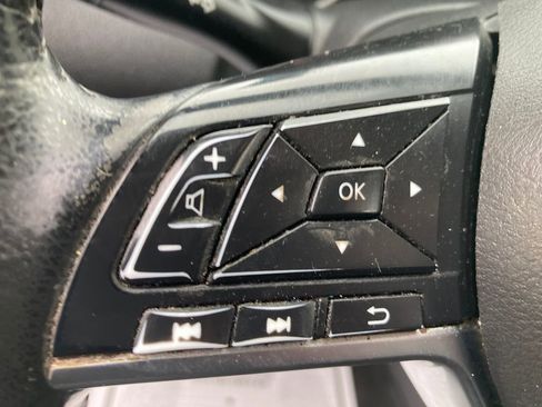 Used 2019 Nissan Rogue SV w/ Premium Package image 43