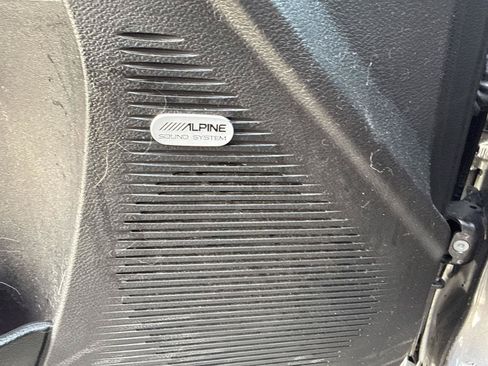 Used 2019 Dodge Challenger R/T Scat Pack w/ Plus Package RWD image 15