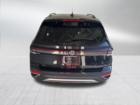 New 2025 Volkswagen Taos SEL image 4