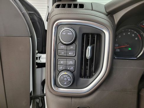 Used 2020 Chevrolet Silverado 1500 RST w/ Texas Edition image 37