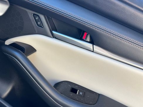 New 2026 MAZDA MAZDA3 2.5 S Sedan w/ Preferred Pkg image 32