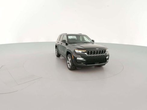 New 2025 Jeep Grand Cherokee Limited w/ Trailer Tow Package image 17