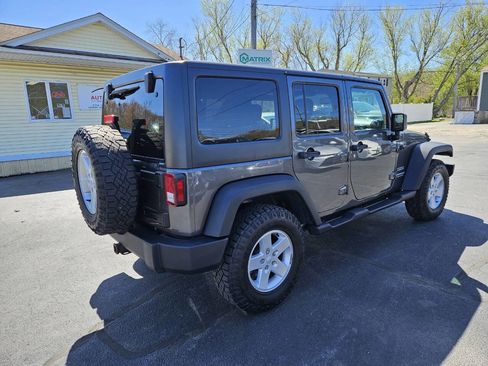 Used 2017 Jeep Wrangler Unlimited Sport w/ Quick Order Package 24S image 8