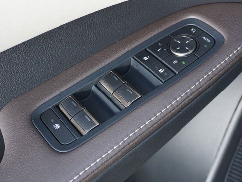 Certified 2025 Lexus RX 350 Premium Plus image 24