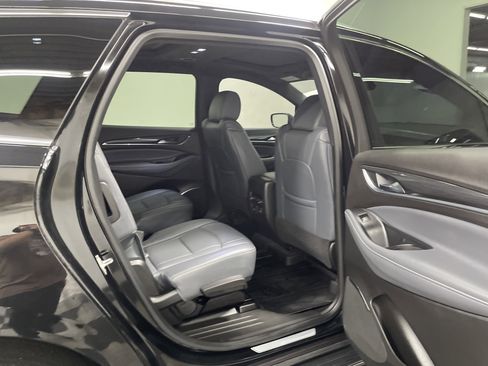 Used 2024 Buick Enclave Essence w/ Experience Buick Package image 21