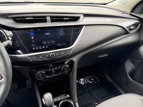 Used 2022 Buick Encore GX Select AWD/4WD image 22