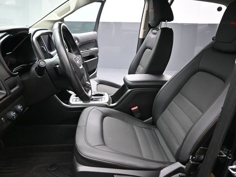 Used 2022 GMC Canyon AT4 image 10