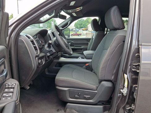 New 2026 RAM 3500 Big Horn AWD/4WD image 9