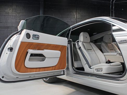 Used 2014 Rolls-Royce Wraith RWD image 41