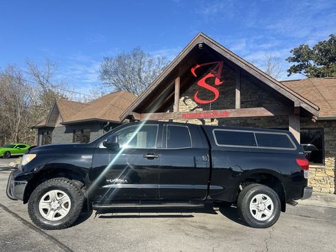 Used 2012 Toyota Tundra 4x4 Double Cab image 2