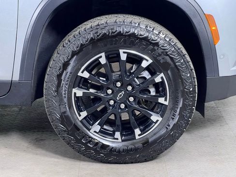 Used 2024 Chevrolet Traverse Z71 w/ Enhanced Driving Package AWD/4WD image 13