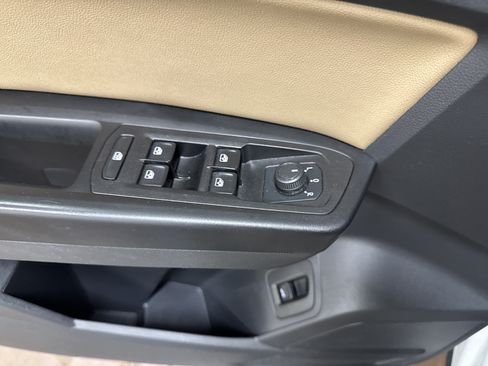 Used 2020 Volkswagen Atlas Cross Sport SE AWD/4WD image 27