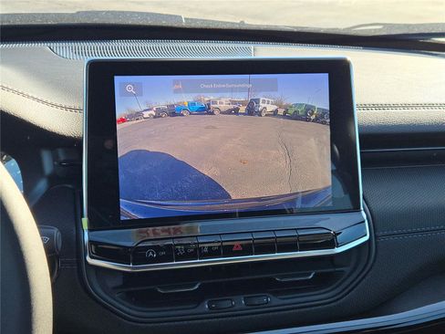 New 2026 Jeep Compass Latitude image 27