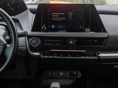 Used 2024 Toyota Prius LE image 13