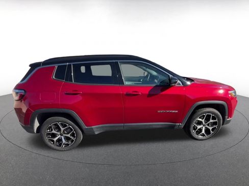 Used 2025 Jeep Compass Limited AWD/4WD image 16