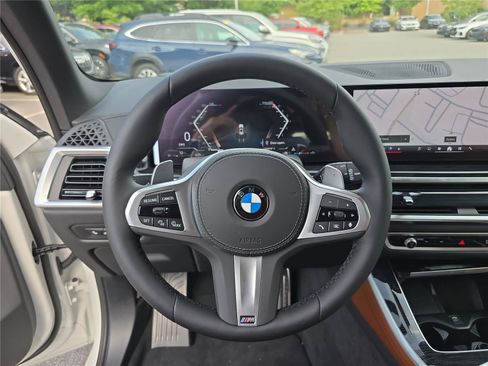 New 2026 BMW X5 xDrive40i w/ M Sport Package AWD/4WD image 30
