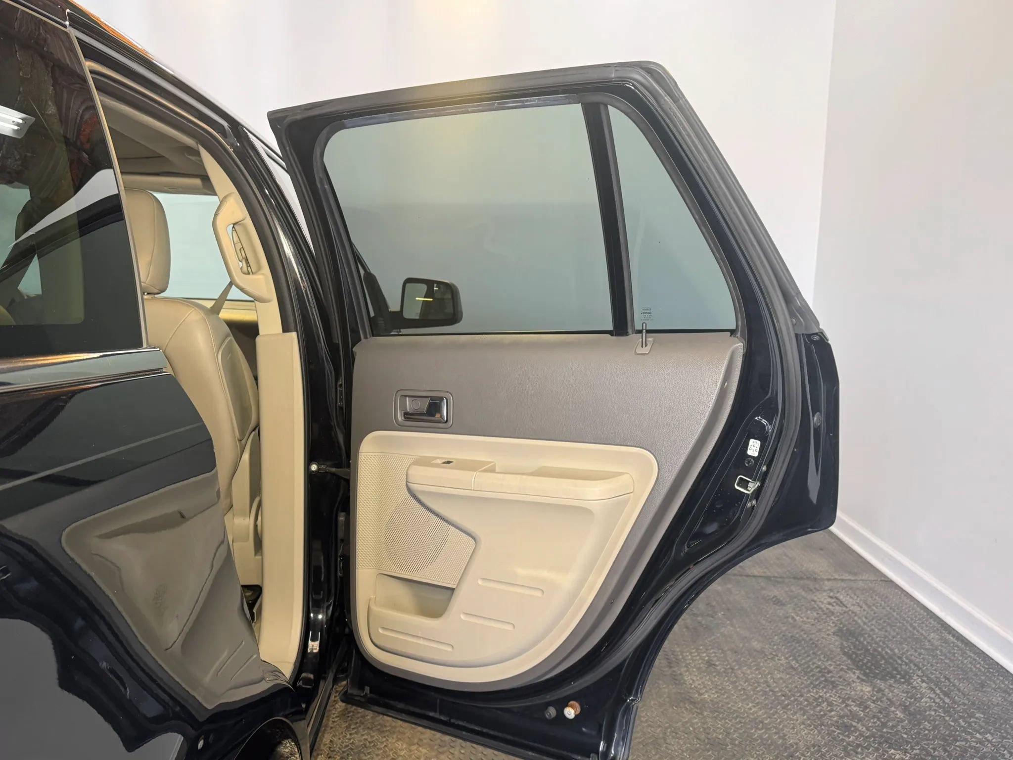 Used 2009 Ford Edge Limited AWD/4WD image 25