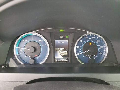 Used 2016 Toyota Camry XLE image 25