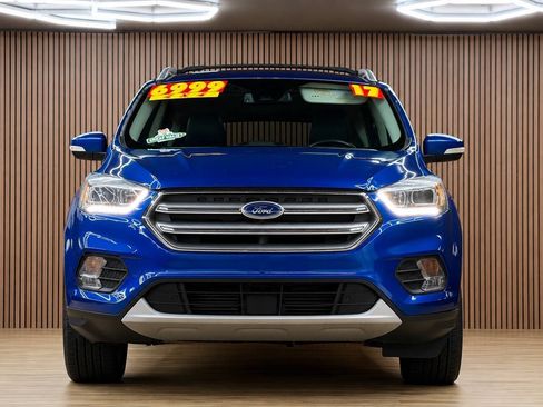 Used 2017 Ford Escape Titanium w/ Equipment Group 301A AWD/4WD image 2