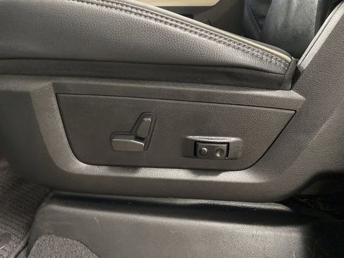 Used 2024 RAM 2500 Laramie image 15