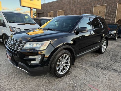 Used 2016 Ford Explorer Limited w/ Equipment Group 301A AWD/4WD image 10