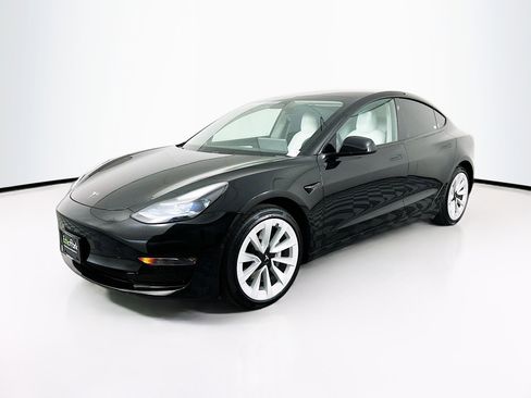 Used 2021 Tesla Model 3 Long Range image 3
