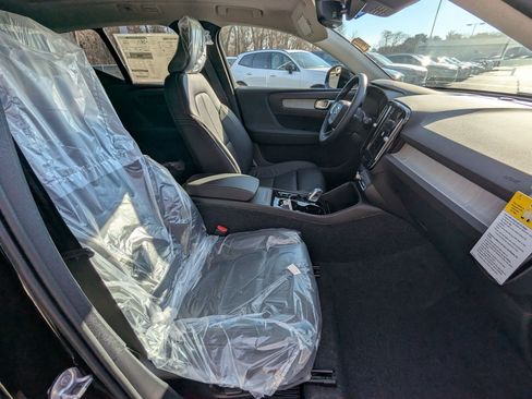 New 2026 Volvo XC40 B5 Plus w/ Protection Package Premier image 22