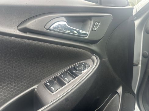 Used 2024 Chevrolet Malibu LT FWD image 16