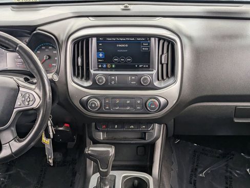 Used 2019 Chevrolet Colorado LT image 14
