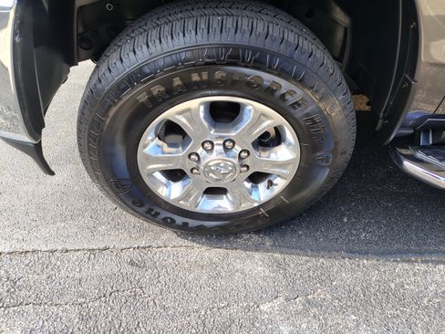 Certified 2025 RAM 2500 Big Horn AWD/4WD image 5