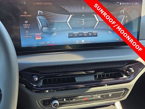 Used 2025 BMW 230i xDrive Coupe image 19