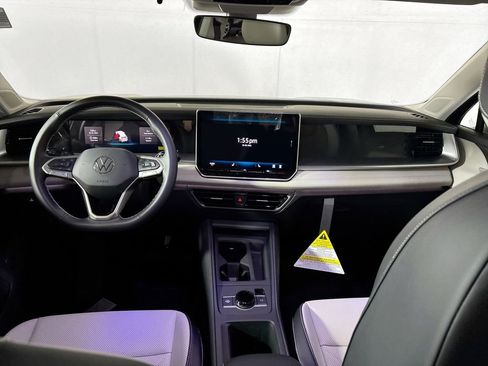 New 2026 Volkswagen Tiguan SE AWD/4WD image 12