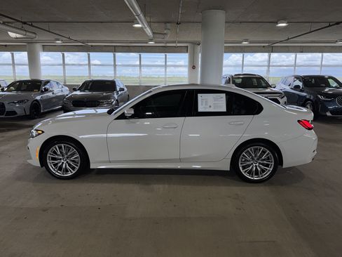 Used 2023 BMW 330i xDrive Sedan w/ Premium Package AWD/4WD image 6