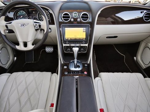 Used 2015 Bentley Flying Spur V8 image 4