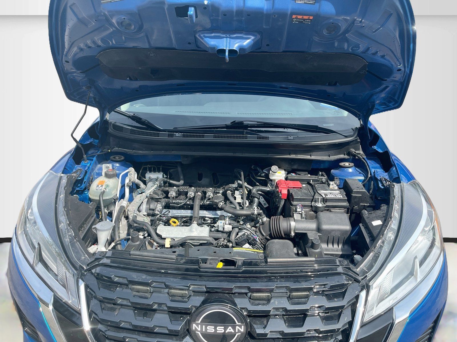 Used 2023 Nissan Kicks S FWD image 2