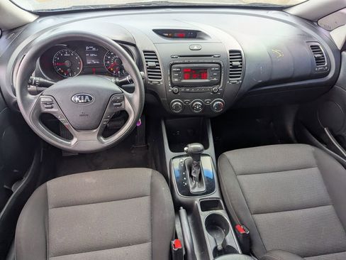 Used 2017 Kia Forte LX image 26