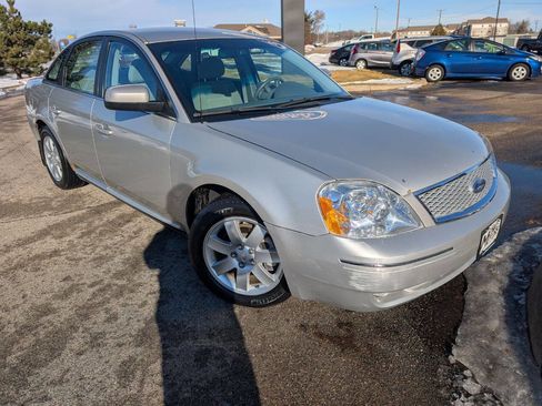 Used 2007 Ford Five Hundred SEL image 3