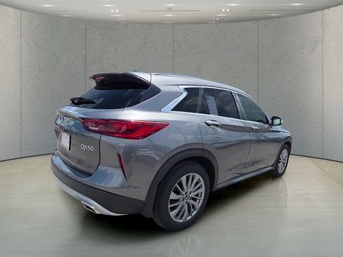 Used 2025 INFINITI QX50 Luxe AWD/4WD image 38