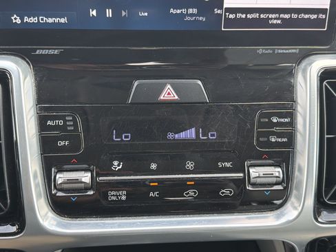 Used 2023 Kia Sorento SX Prestige w/ Panoramic Sunroof Package AWD/4WD image 23